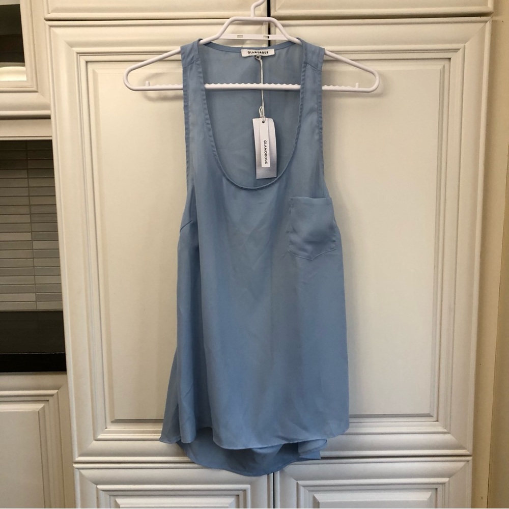 NWT Glamorous women’s backless tank top